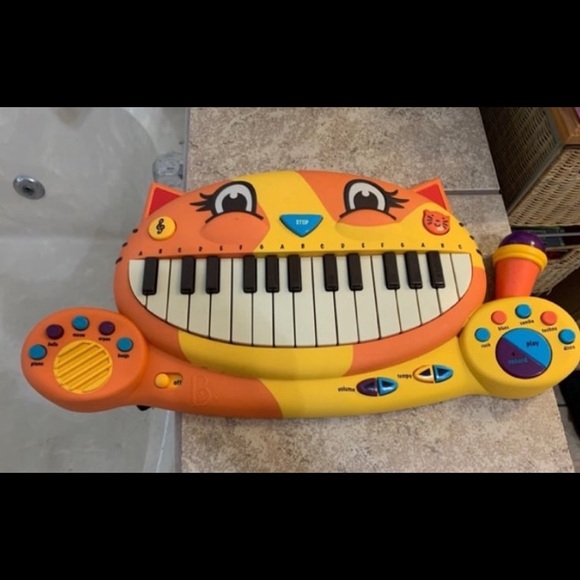 B Toys – Meowsic Toy Piano – Children’S Keyboard Cat Piano with Toy Microphone - Picture 13 of 13